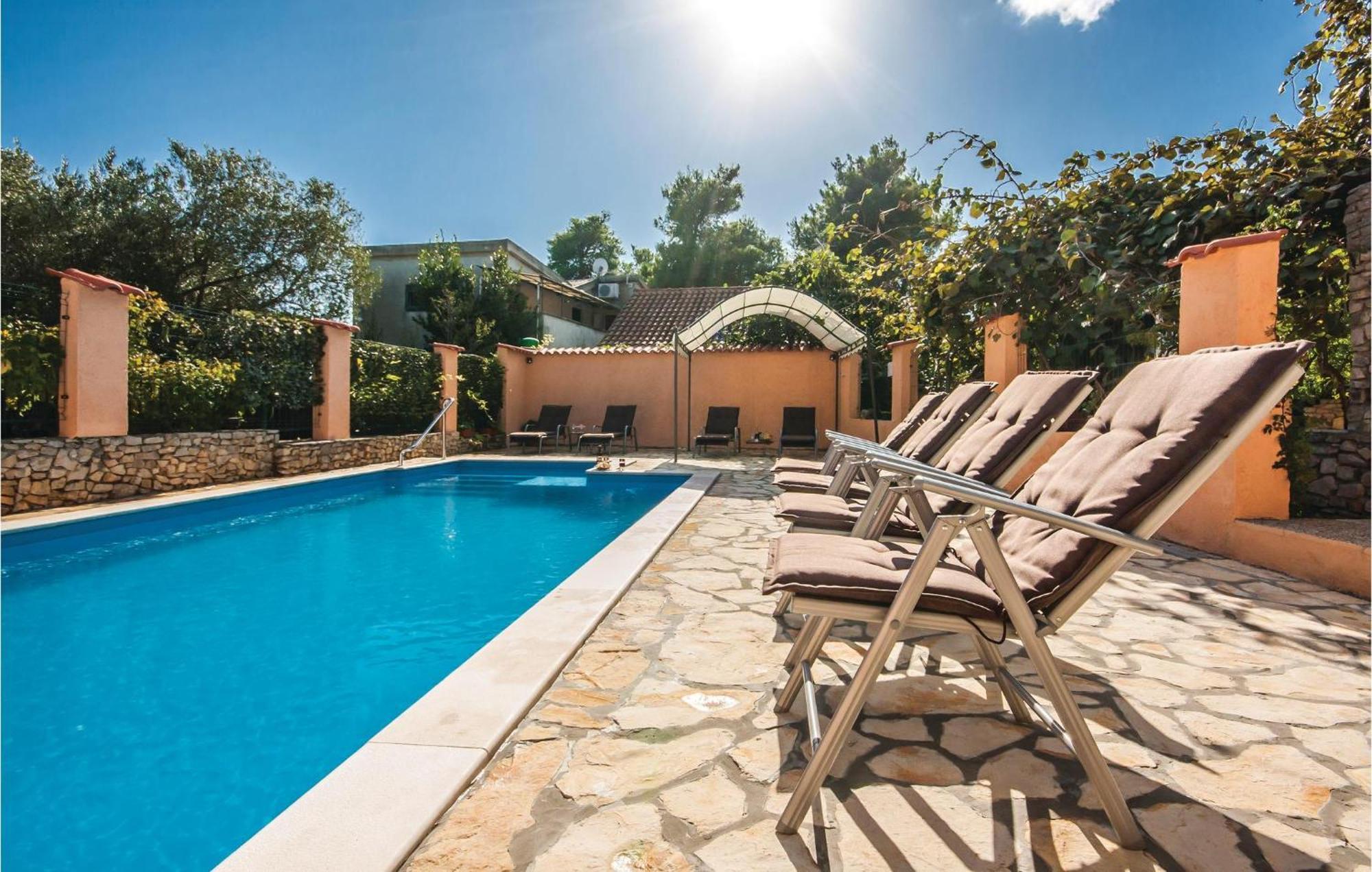 Awesome Apartment In Jadrija With Wifi Dış mekan fotoğraf